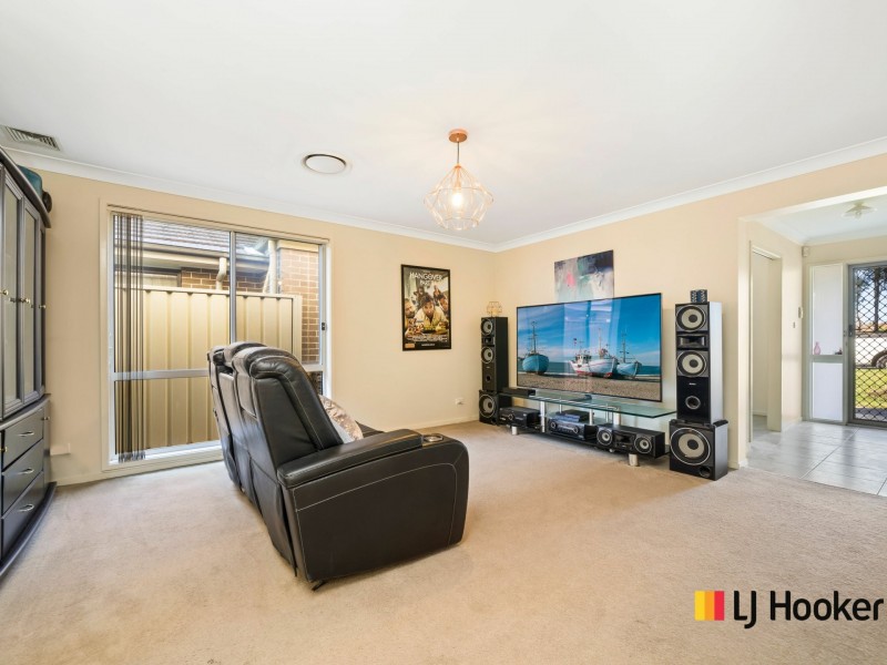 9 Pandorea Street, Claremont Meadows NSW 2747