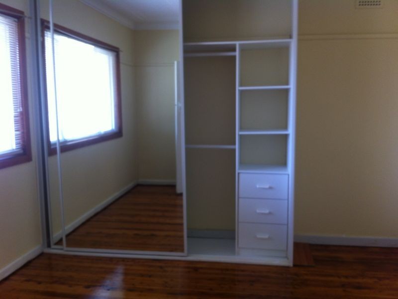 26 Gloucester Ave, Merrylands NSW 2160