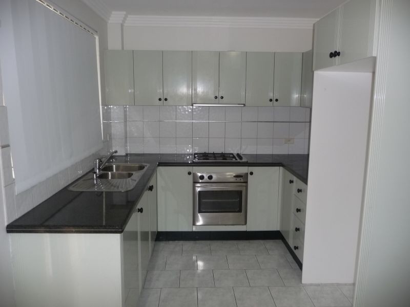 24/27-33 Addlestone Rd, Merrylands NSW 2160