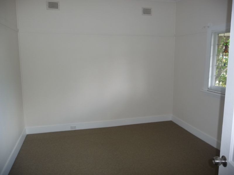 7 Henderson St, Merrylands NSW 2160