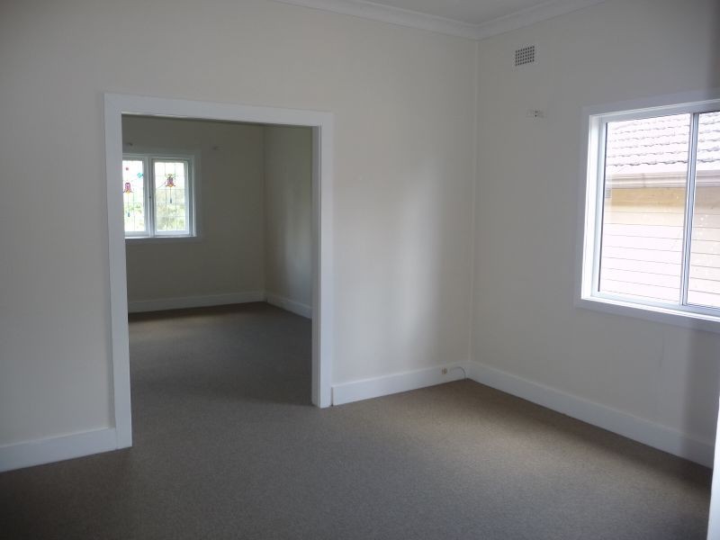 7 Henderson St, Merrylands NSW 2160