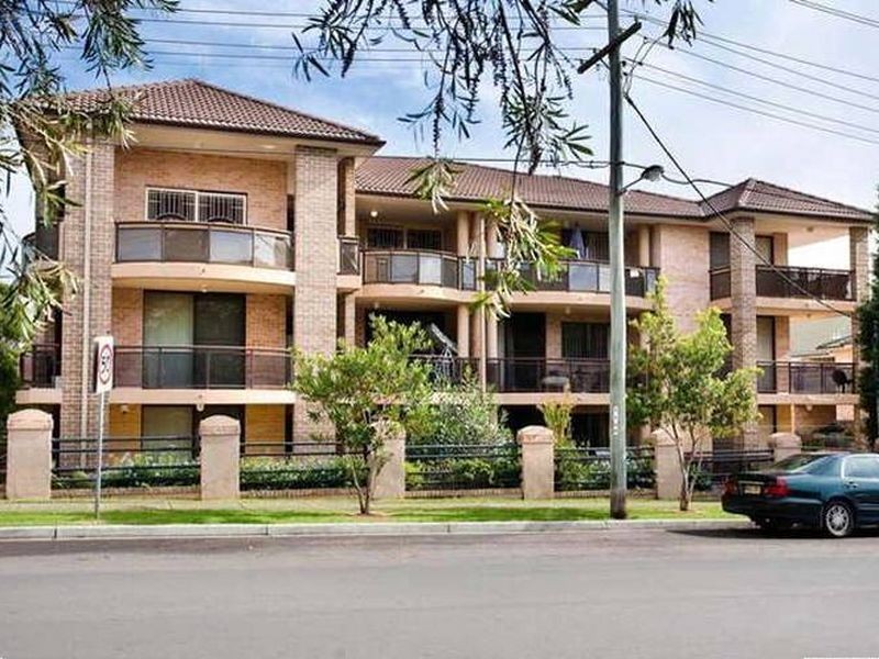 40/27-33 Addlestone Rd, Merrylands NSW 2160