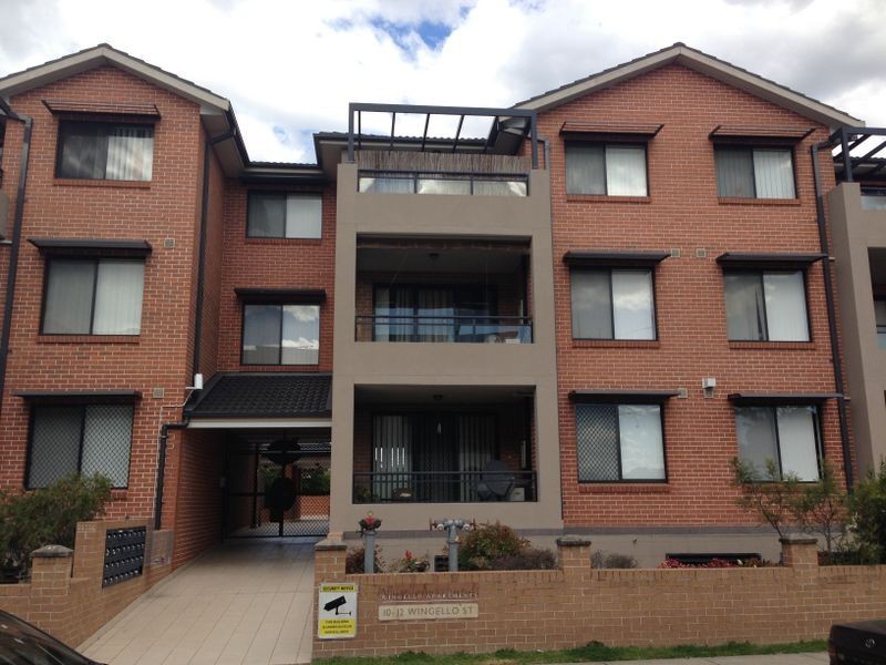 11/10-12 Wingello St, Guildford NSW 2161