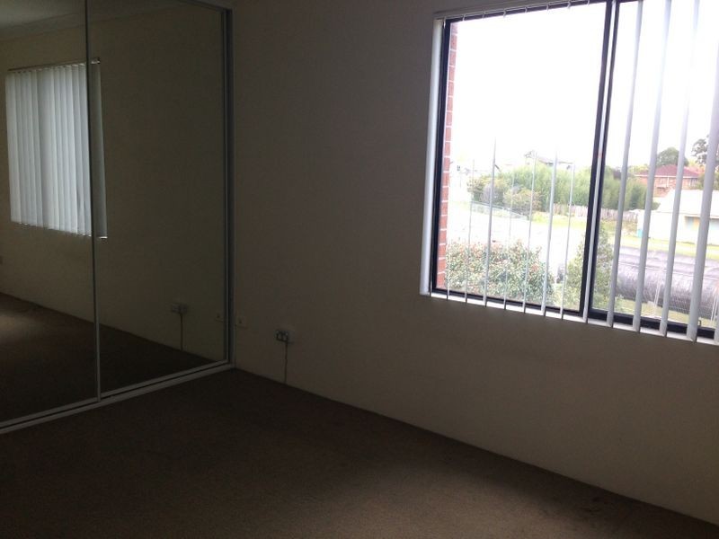 11/10-12 Wingello St, Guildford NSW 2161