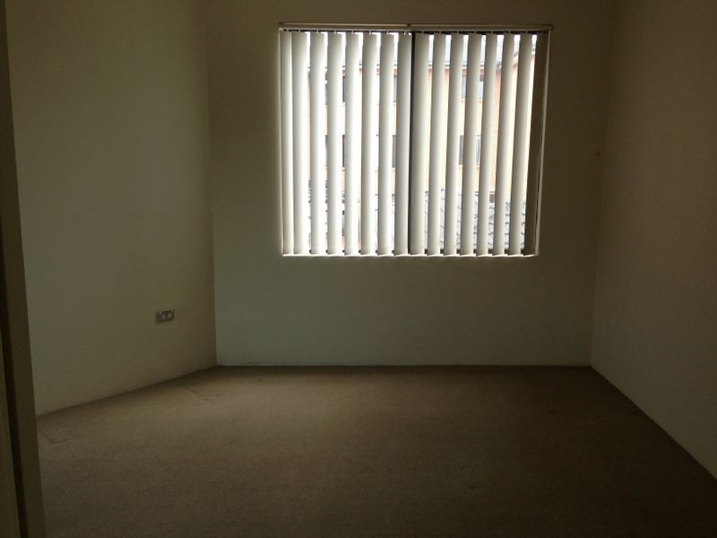 11/10-12 Wingello St, Guildford NSW 2161