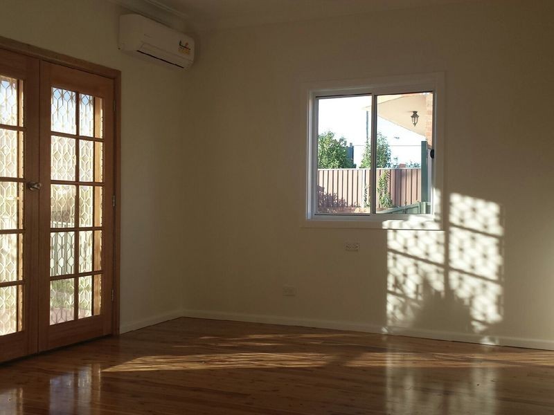 1/65 Burnett Street, Merrylands NSW 2160