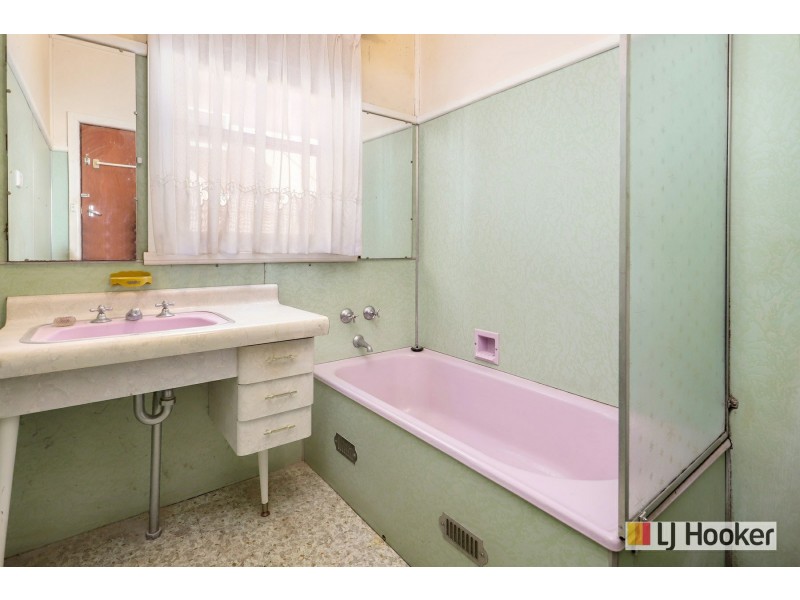 6 Alderney Road, Merrylands NSW 2160