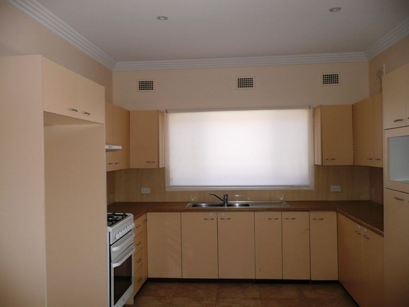 88 Lockwood St, Merrylands NSW 2160