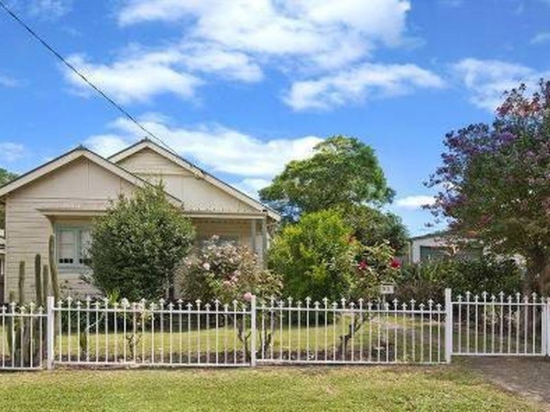 33 Bangor St, Guildford NSW 2161