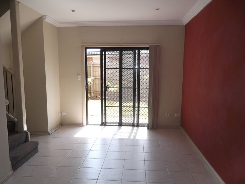 11/17 Willara Avenue, Merrylands NSW 2160