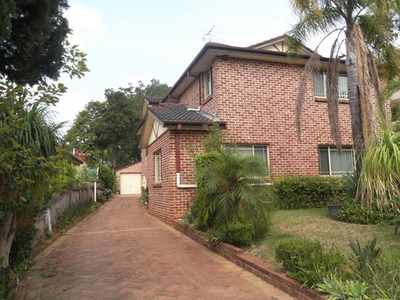 44 Lydbrook St, Westmead NSW 2145