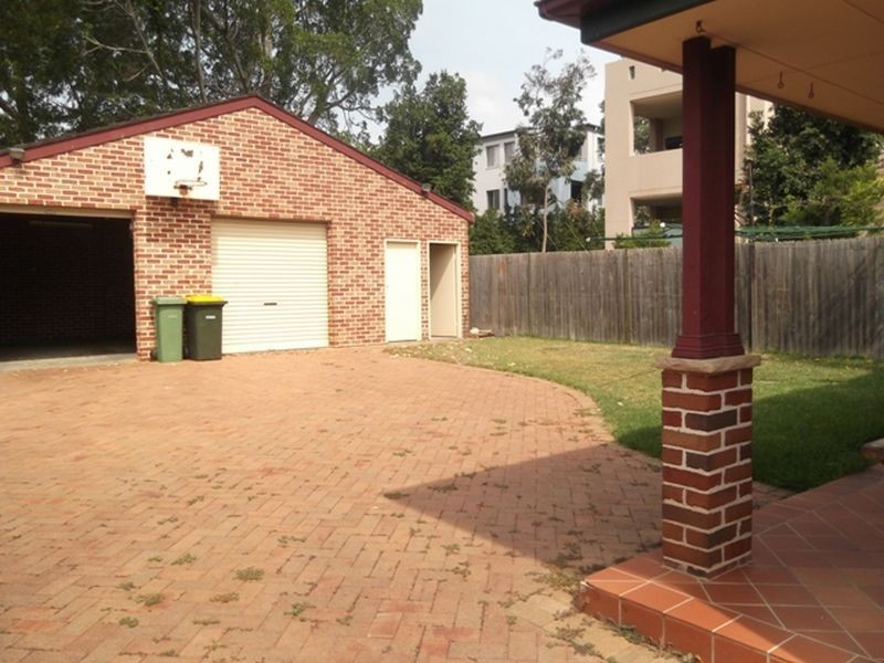 44 Lydbrook St, Westmead NSW 2145