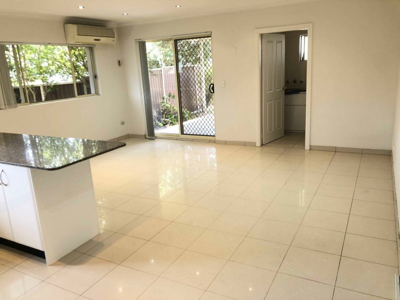 182 Hawksview Street, Guildford NSW 2161