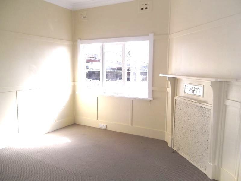 2/4 Roseberry St, Merrylands NSW 2160