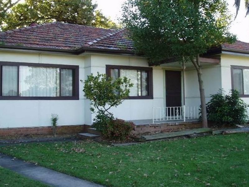87 Military Road, Guildford NSW 2161