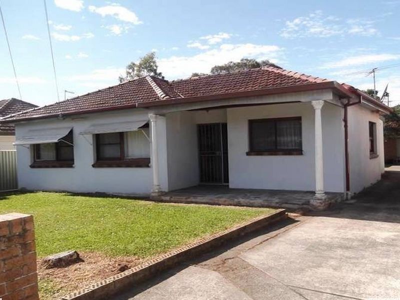 4 Elsinore Street, Merrylands NSW 2160