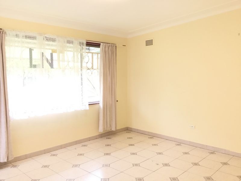 4 Elsinore Street, Merrylands NSW 2160