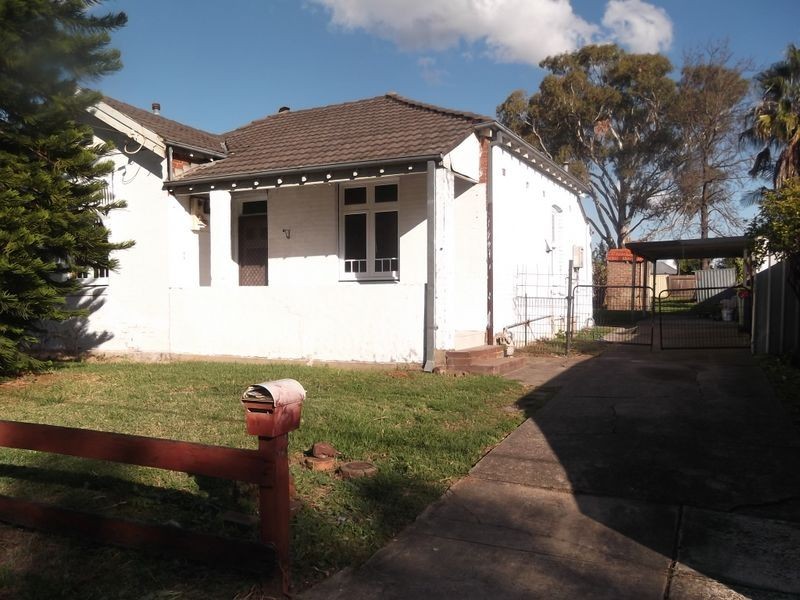 10 Smythe Street, Merrylands NSW 2160