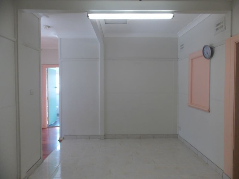 319 Woodville Rd, Guildford NSW 2161