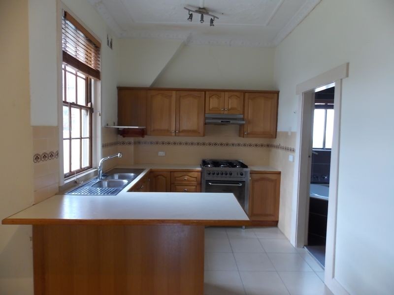 78 Rosebery Rd, Guildford NSW 2161