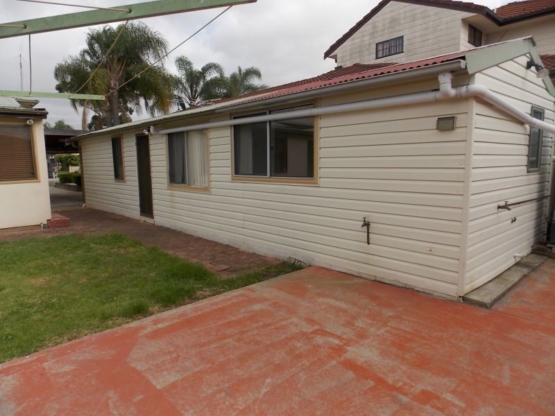 78 Rosebery Rd, Guildford NSW 2161