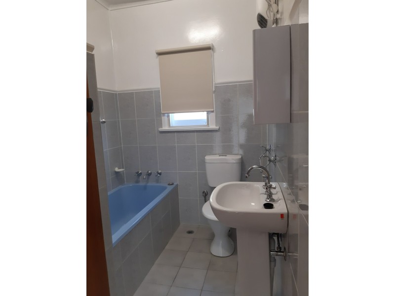 11 Stanley Street, Merrylands NSW 2160