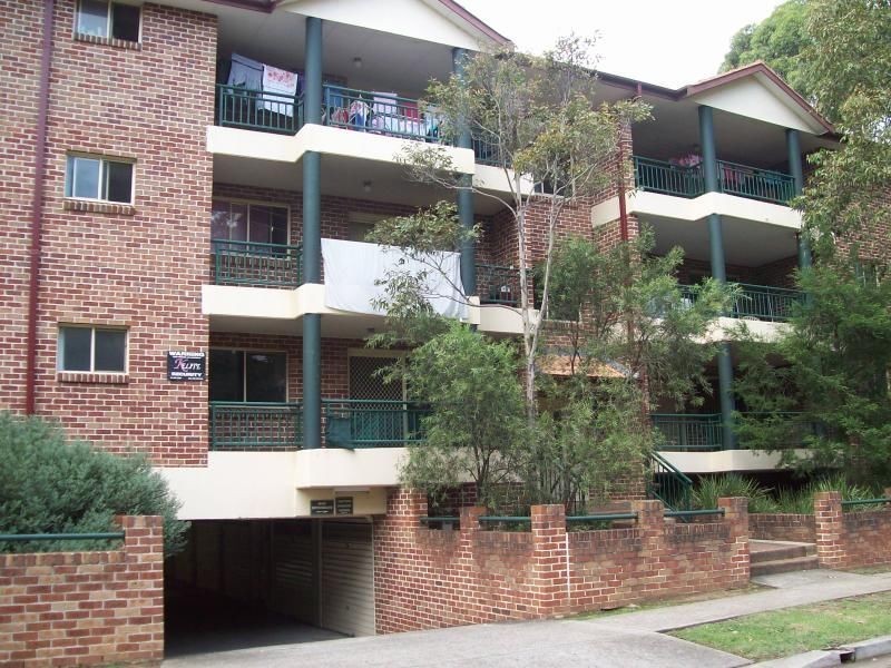 17/36-40 Newman St, Merrylands NSW 2160