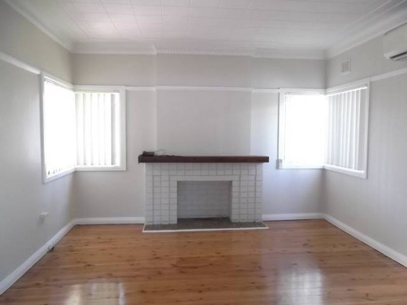 18 Chiltern Rd, Guildford NSW 2161