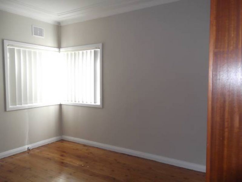 18 Chiltern Rd, Guildford NSW 2161