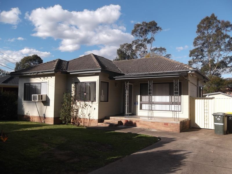 8 Serpentine Street, Merrylands NSW 2160