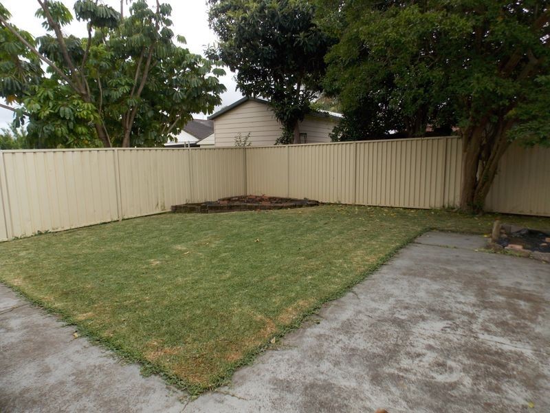 5 Vulcan Street, Guildford NSW 2161