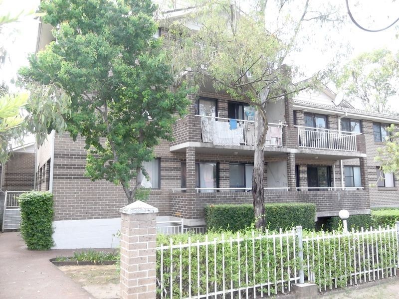 3/13 Oxford Street, Merrylands NSW 2160
