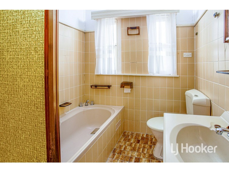 35 Strickland Road, Guildford NSW 2161