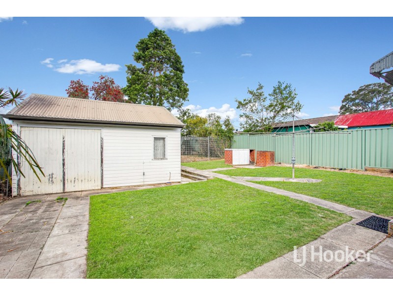 35 Strickland Road, Guildford NSW 2161