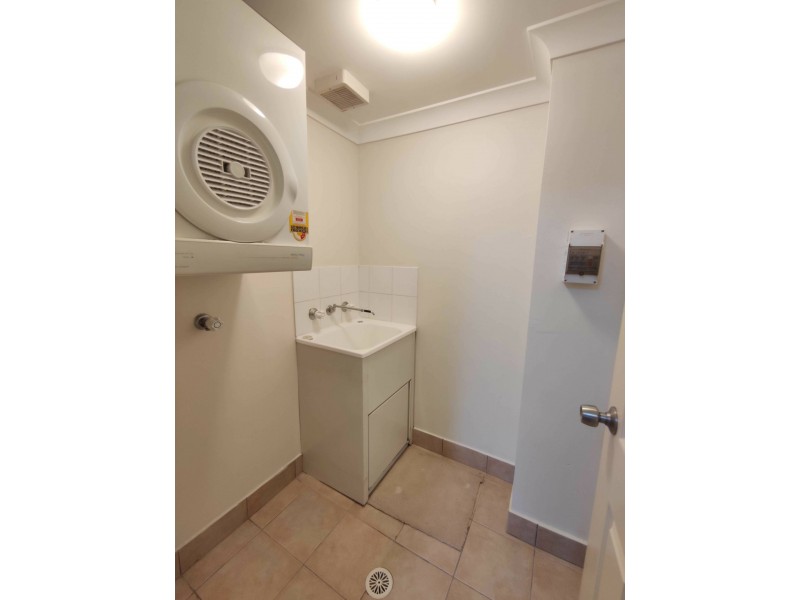 1/56-58 Neil St, Merrylands NSW 2160