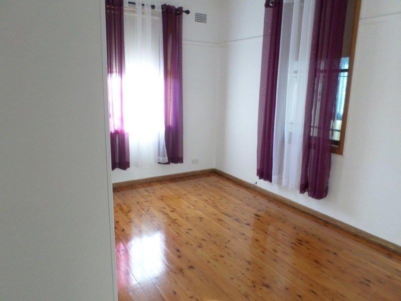 2 Brewer Crescent, South Wentworthville NSW 2145