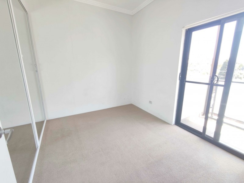 5/106-108 Merrylands Rd, Merrylands NSW 2160