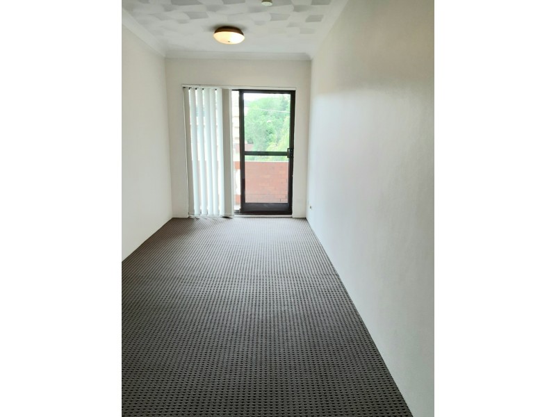 4/10-12 Birmingham Street, Merrylands NSW 2160