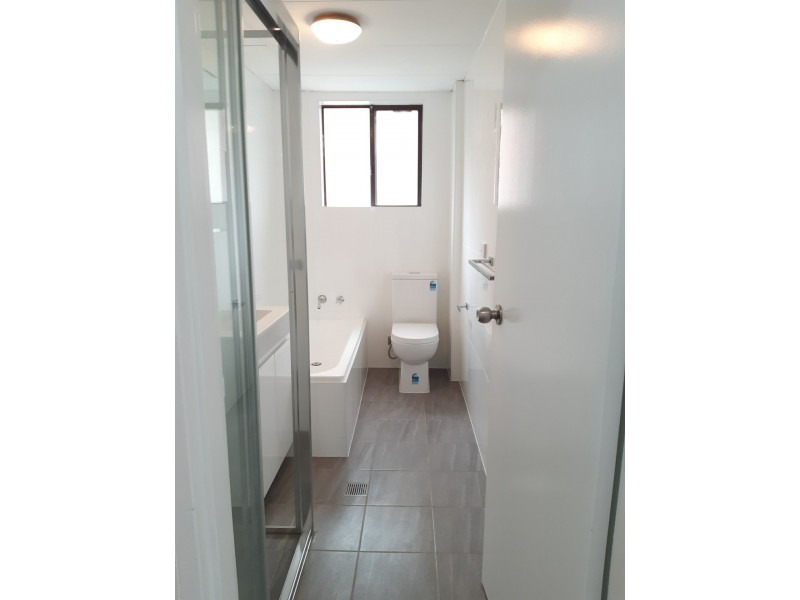 4/10-12 Birmingham Street, Merrylands NSW 2160