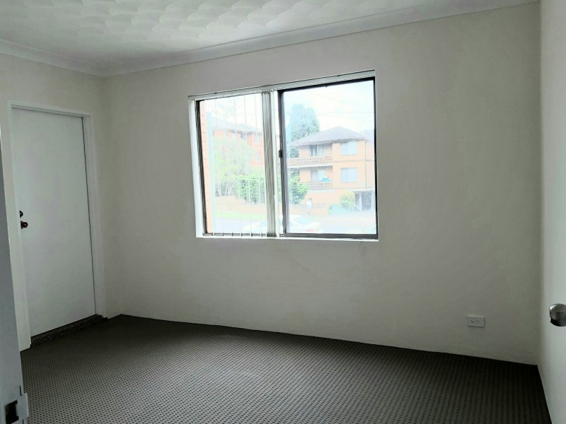 4/10-12 Birmingham Street, Merrylands NSW 2160