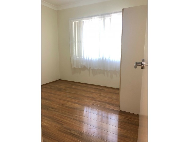 5/44 Memorial Ave, Merrylands NSW 2160