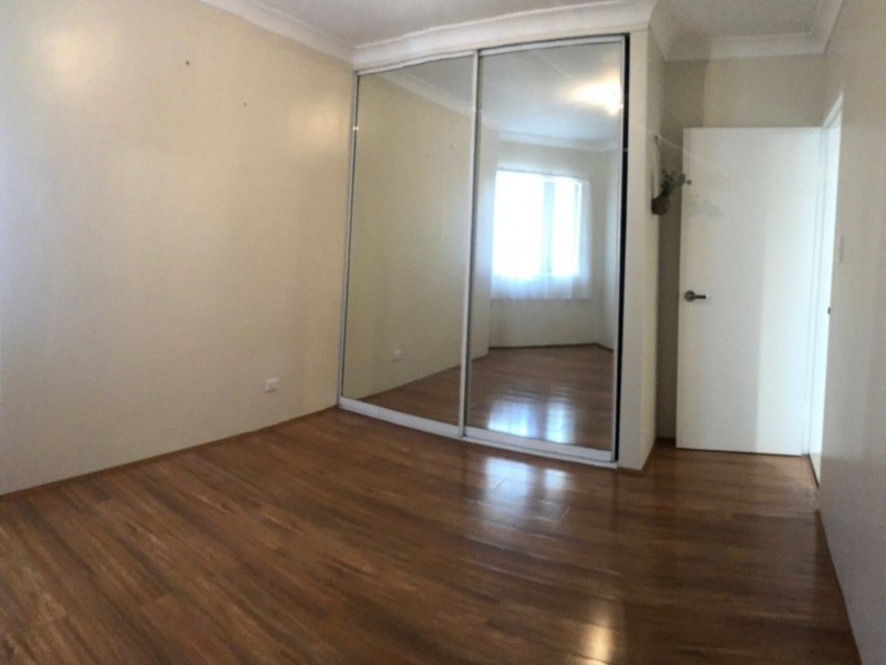 5/44 Memorial Ave, Merrylands NSW 2160