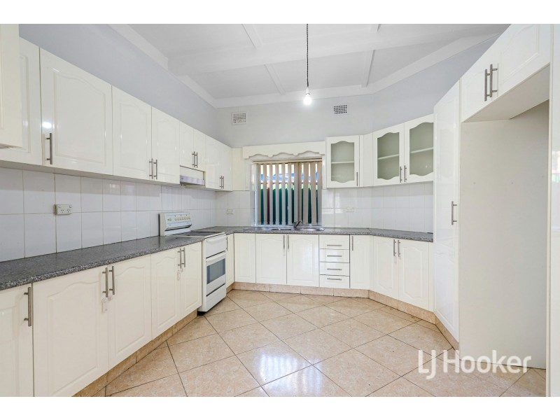 1 Bolton Street, Guildford NSW 2161