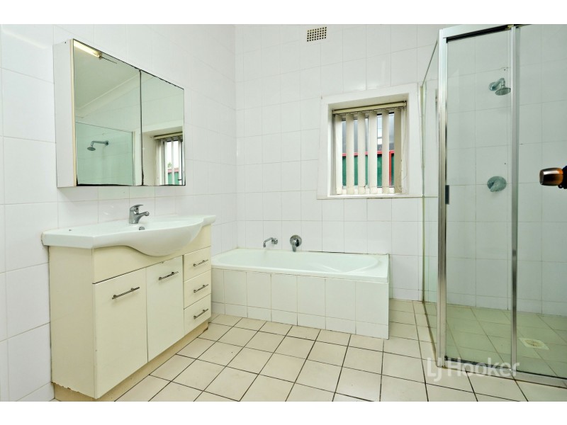 1 Bolton Street, Guildford NSW 2161