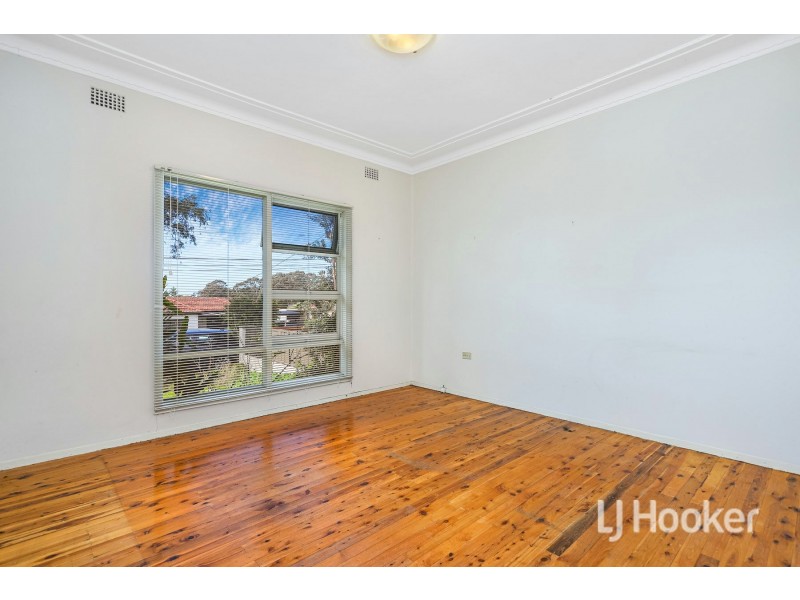 42 Lough Avenue, Guildford NSW 2161