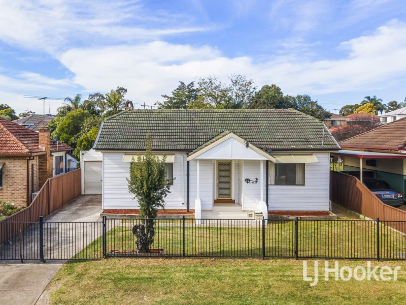 16 Styles Pl, Merrylands NSW 2160