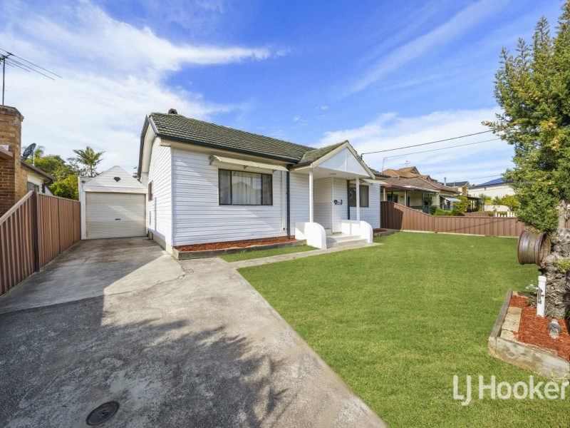 16 Styles Pl, Merrylands NSW 2160