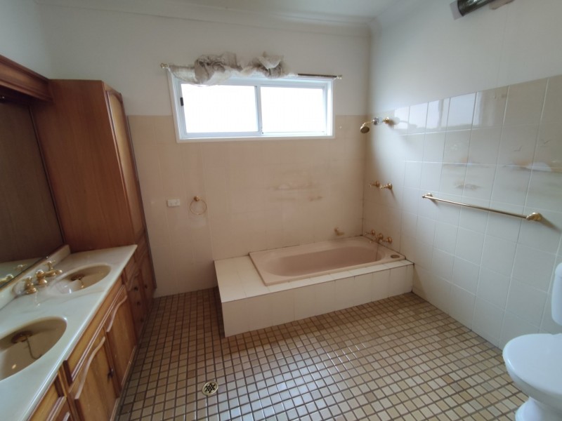 84 Eddy Street, Merrylands West NSW 2160