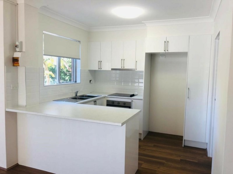 2/37 Memorial Ave, Merrylands NSW 2160