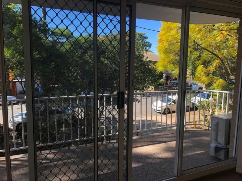 2/37 Memorial Ave, Merrylands NSW 2160